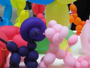 how-to-make-balloon-animals-for-birthday-parties-21481870         